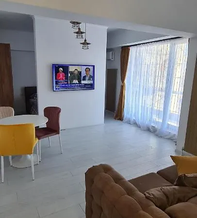 Constangeles By Solid Butoaie شقة مامايا